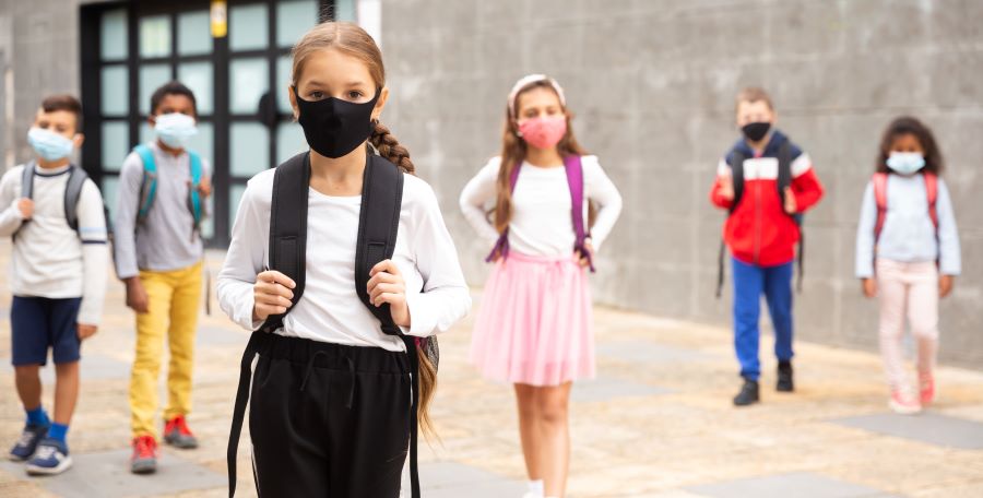 Η υποχρεωτική χρήση μάσκας στα σχολεία μείωσε τα κρούσματα κατά την περίοδο του κύματος ΔΕΛΤΑ