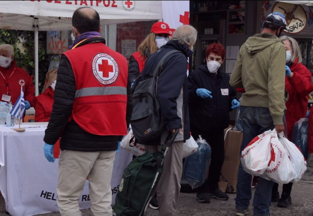 ΕΕΣ: Έκτακτη δράση ενεργητικής προσέγγισης αστέγων στο κέντρο της Αθήνας λόγω "Φίλιππου"