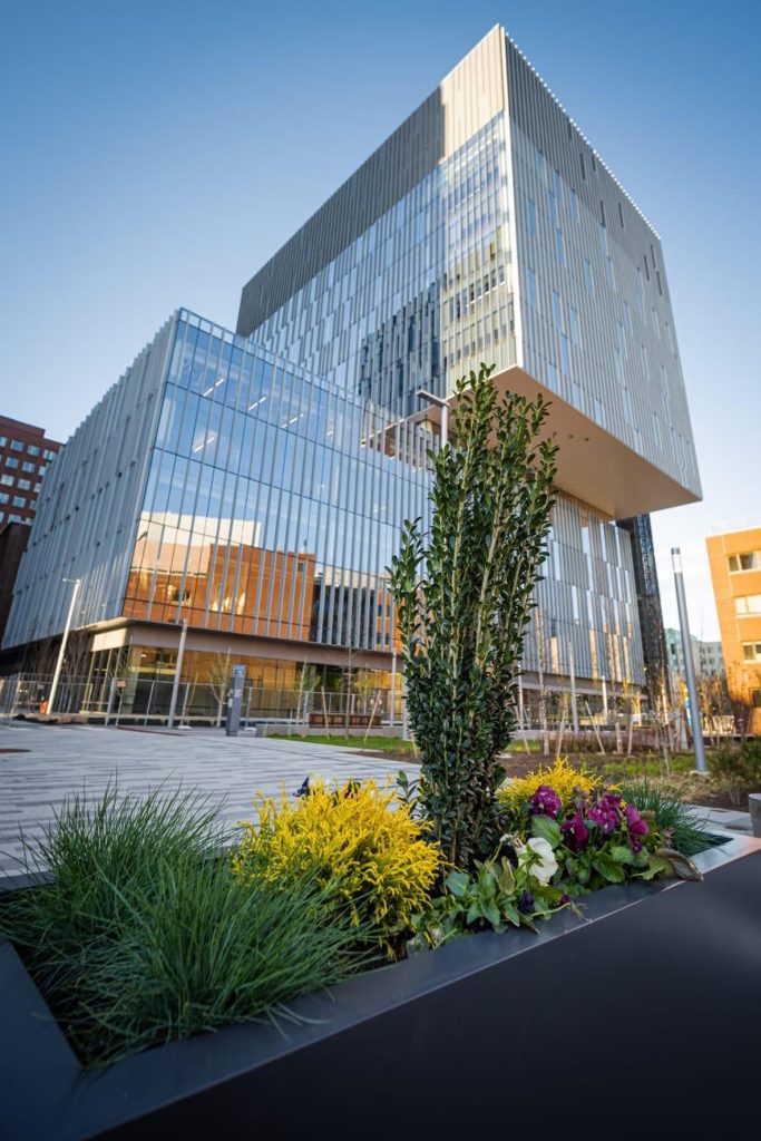 Η Bayer AG εγκαινίασε το  νέο της Κέντρο Έρευνας και Καινοτομίας στη Βοστώνη